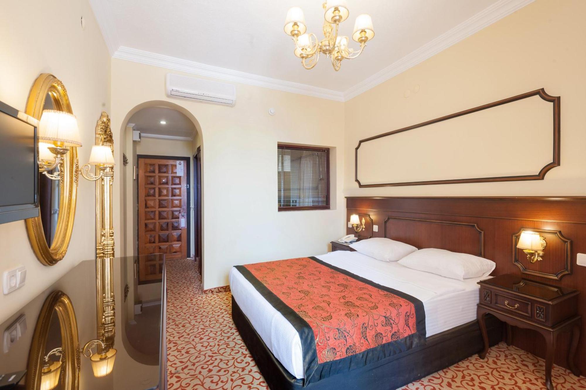 Antique Roman Palace Museum Hotel (Adults Only) Alanya Exterior photo